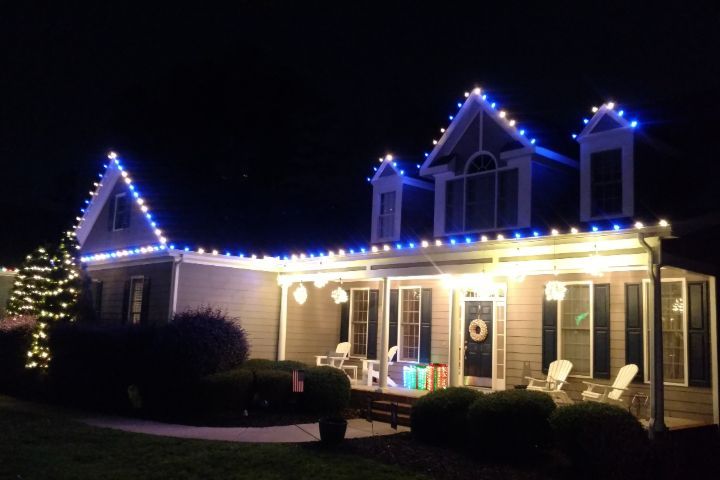 Home with professional Christmas light display